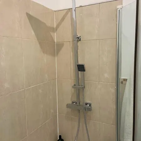 Lovely Spacious 1-Bedroom Flat In Tufnell Park Close To Central Londra Esterno foto