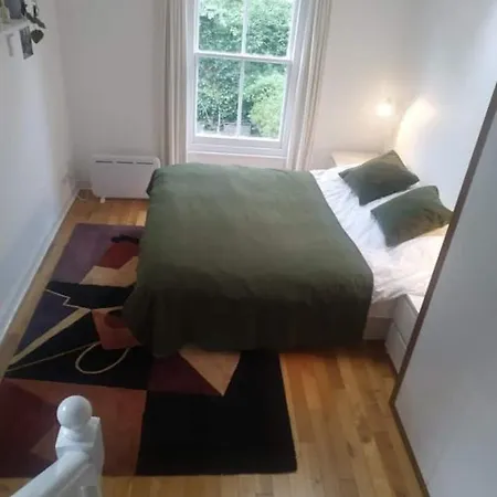 Lovely Spacious 1-Bedroom Flat In Tufnell Park Close To Central Londra Esterno foto